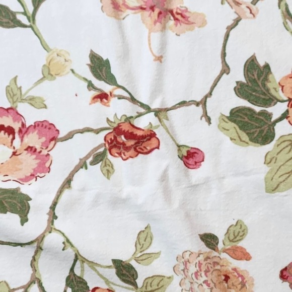 Tablecloth‎ Waverly Floral Flourish Tablecloth 61 x 92 Inch  # 41 - Picture 6 of 6